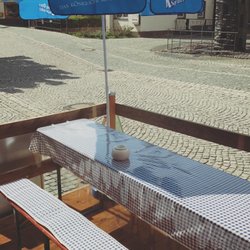 Metzgerei Müßel Bratwurst-Haus - Sitzgelegenheiten Metzgerei Müßels Bratwursthaus
