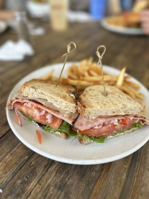 Luci's at the Orchard by null