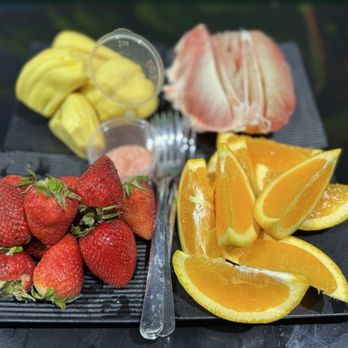 Sing & chyll karaoke - Fresh fruit plate are very delicious at there - Lounges Near Me - Westminster, California