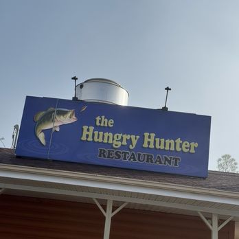 Hungry Hunter Restaurant - Iconic sign! - Breakfast & Brunch Near Me - Branson, Missouri