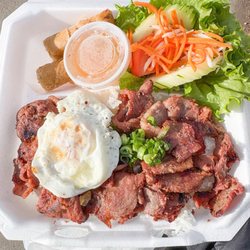 Top Pho Restaurant - Com Thit Nuong Cha Gio Plate