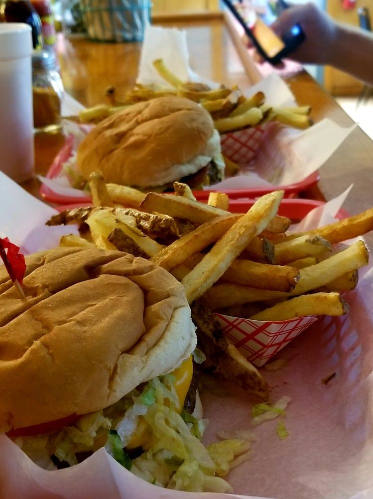 THE HOT DOG CAFE 33 Photos & 36 Reviews 605 Spartanburg Hwy S