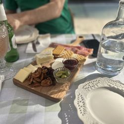 August Cafe - Charcuterie and cheese board