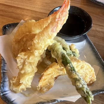 Sushi Kawa - Mix tempura - Sushi Bars Near Me - Sacramento, California Sushi Kawa - Mix tempura - Sushi Bars Near Me - Sacramento, California