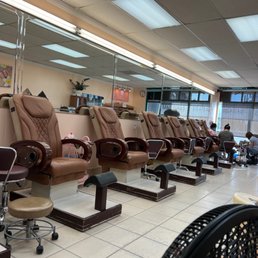 Inside MB nails, great quiet and relaxing atmosphere! Inside MB nails, great quiet and relaxing atmosphere!