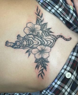 Rockin Ink Tattoo by null