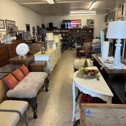 D & D thrift Store - I bought the white round table for $20