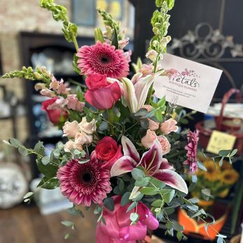 Petals Boutique Flowers - Florists Near Me - Dyer, Indiana Petals Boutique Flowers - Florists Near Me - Dyer, Indiana