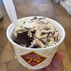 Kilwin's of Mackinac - Mackinac Island Fudge ice cream from Kilwin's on Mackinac Island!