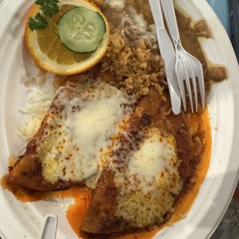 Tio's Tacos - Cheese enchilada plate with mole sauce - Mexican Near Me - Riverside, California