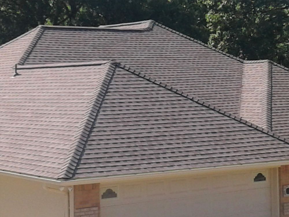 Slide of Reid's Roofing