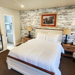 Murphys Historic Hotel - Queen Mini Suite