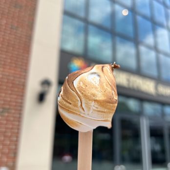 The Sweeterie Confectionery Kitchen - S'mores Pop - Bakeries Near Me - Hershey, Pennsylvania The Sweeterie Confectionery Kitchen - S'mores Pop - Bakeries Near Me - Hershey, Pennsylvania