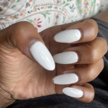Nails Tran - Chipped nails - Nail Salons Near Me - San Antonio, Texas