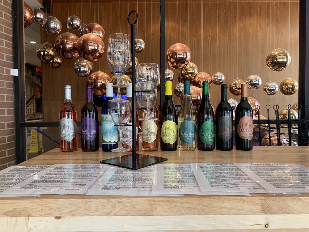 Bella Rose Winery Tasting Room - vineyard in Niagara Falls, NY