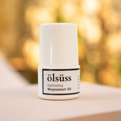 Ölsüss - Magnesium Oil for sleep and localized pain, with Lavender essential oil.