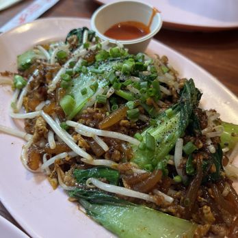 Lunette - KTTP Dry noodle - Cambodian Near Me - San Francisco, California Lunette - KTTP Dry noodle - Cambodian Near Me - San Francisco, California
