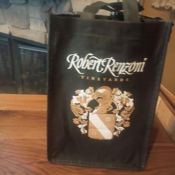 Robert Renzoni Vineyards - Wine makes everything refreshing on a hot day. - Wineries Near Me - Temecula, California Robert Renzoni Vineyards - Wine makes everything refreshing on a hot day. - Wineries Near Me - Temecula, California