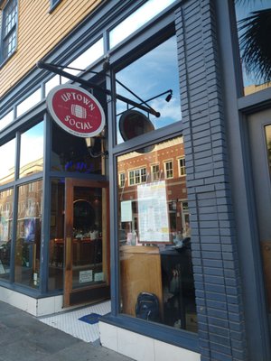 Uptown Social by null