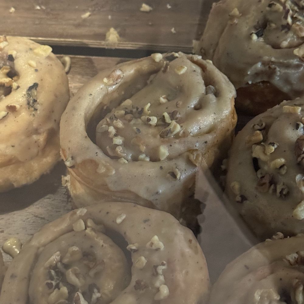 Maple Maple Walnut Roll Maple Maple Walnut Roll