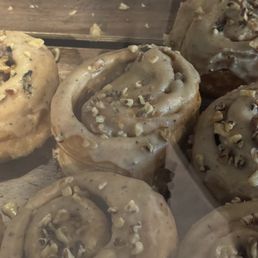 Maple Maple Walnut Roll