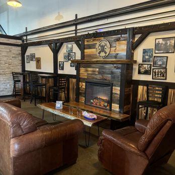Rockpit Brewing & Distilling - Comfy-comfy couch - Breweries Near Me - Orlando, Florida Rockpit Brewing & Distilling - Comfy-comfy couch - Breweries Near Me - Orlando, Florida