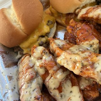 Trap wingz - Kickdadoorrr - Food Trucks Near Me - Las Vegas, Nevada Trap wingz - Kickdadoorrr - Food Trucks Near Me - Las Vegas, Nevada
