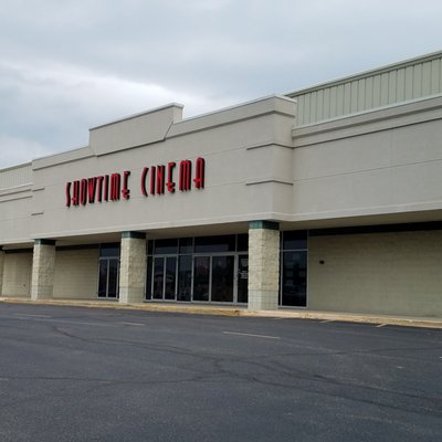 Mooresville Showtime Cinema 300 Southbridge St Mooresville In Movie Theatres Mapquest