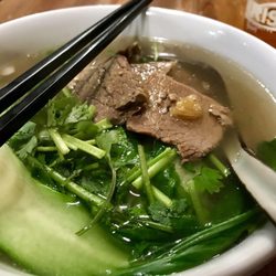 Sur y Norte - Ramen with Veal
