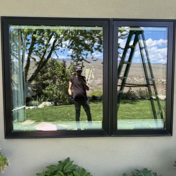 Maksi Window Cleaning - Window Washing Near Me - Port Orchard, Washington Maksi Window Cleaning - Window Washing Near Me - Port Orchard, Washington