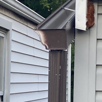 LeafFilter - No leaf filter on the new gutter installed by leaf filter. The installer. Told me he put it on.  That was a lie. - Gutter Services Near Me - Lombard, Illinois