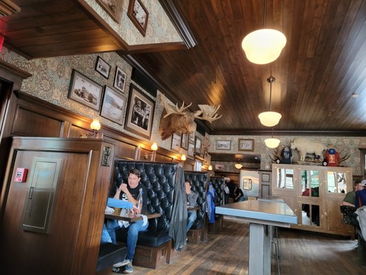 Public House by null