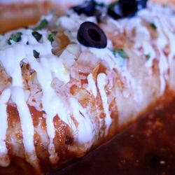 Alejandros Mexican Food - Wet macho carne asada burrito