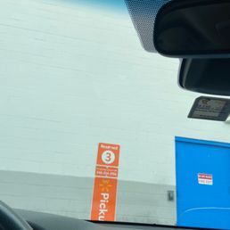 I was parked right infront. They never answer phone. I was parked right infront. They never answer phone.