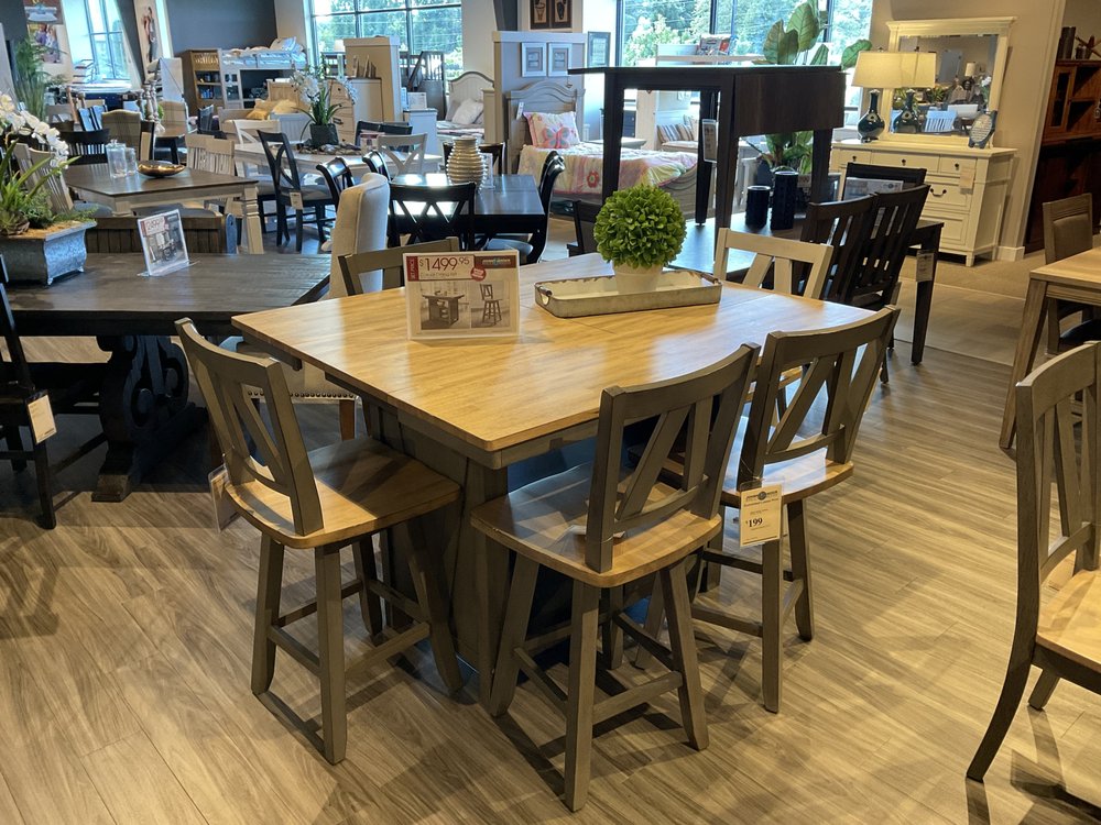 JANOSIK JOHNNY Updated August 2024 10 Photos & 13 Reviews 2230 S