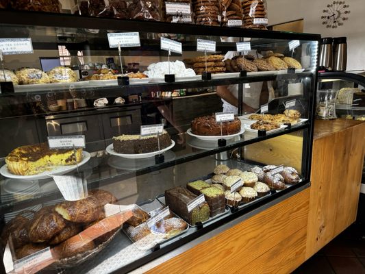 Dolina Bakery & Cafe by null