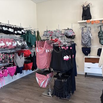 Bella Bra Shop - Bathing suits for chesty girls year round! - Lingerie Near Me - Dallas, Texas Bella Bra Shop - Bathing suits for chesty girls year round! - Lingerie Near Me - Dallas, Texas