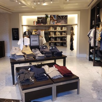 Banana Republic - Accessories Near Me - Montreal, Quebec Banana Republic - Accessories Near Me - Montreal, Quebec