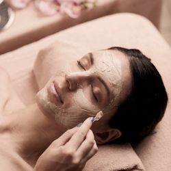 Nouveau Aesthetics - Our Story
At Nouveau Aesthetics, we strive to provide every client with personalized care that caters to their individual needs.