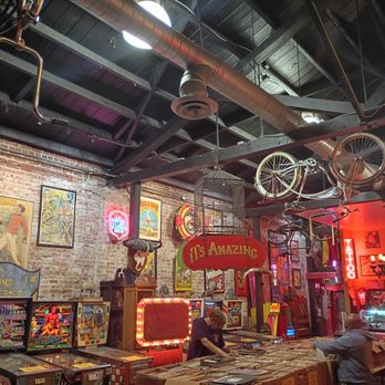 The Record Parlour - Vinyl Records Near Me - Los Angeles, California