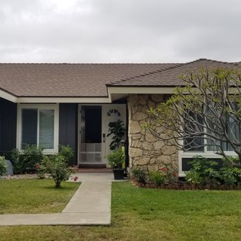 Sea Breeze Landscaping Construction - Before: Fence shared with neighbor on the right was dilapidated, yard was uneven and needed to be graded - Landscaping Near Me - Orange, California