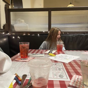 Joe's Cafe - They loved their Shirley Temples - American Near Me - Santa Barbara, California Joe's Cafe - They loved their Shirley Temples - American Near Me - Santa Barbara, California