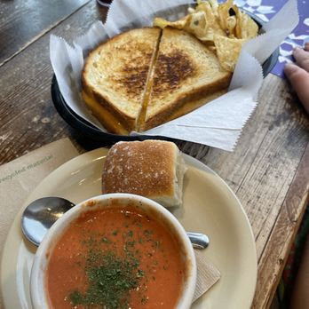 Avenue Bread & Deli - Lynden - Kids Grilled Cheese - Breakfast & Brunch Near Me - Lynden, Washington Avenue Bread & Deli - Lynden - Kids Grilled Cheese - Breakfast & Brunch Near Me - Lynden, Washington