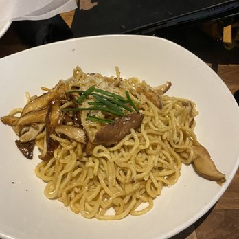 Yard House - Garlic shiitake noodles - New American Near Me - Virginia Beach, Virginia Yard House - Garlic shiitake noodles - New American Near Me - Virginia Beach, Virginia