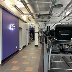 Anytime Fitness - Individual Bathrooms with a cleaning crew