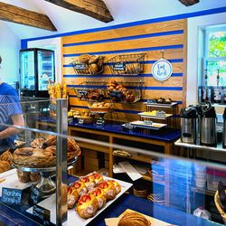 Blue Loon Bakery - Awesome selection, awesome bakery!