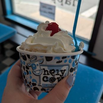 Holy Cow Ice Cream Café - Ice Cream - Ice Cream & Frozen Yogurt Near Me - Gloucester, Massachusetts