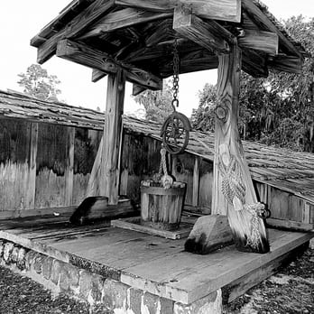Gamble Plantation - An old well at the Gamble Plantation. - Landmarks & Historical Buildings Near Me - Ellenton, Florida