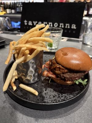 Tavernonna by null