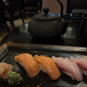 Kimonos - Salmon and yellowtail nigiri. - Sushi Bars Near Me - Lake Buena Vista, Florida